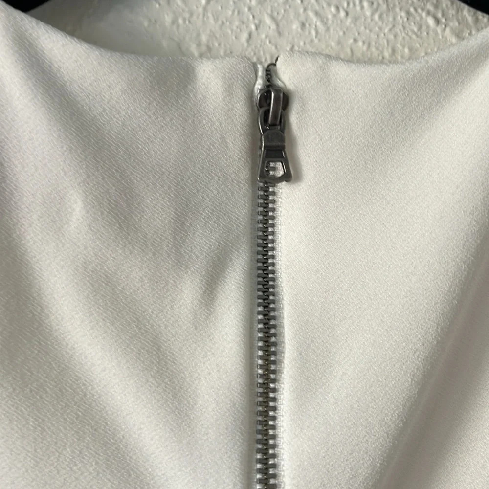 Alice + Olivia: White AIR Meya Cold Shoulder Dress Size 2 - Picture 8 of 9